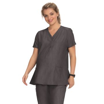KOI 1073 Women's Two-Pocket Maternity Onboard Top